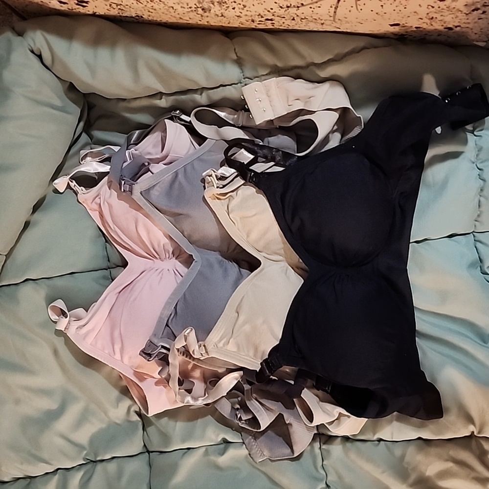 4 pack nursing bras